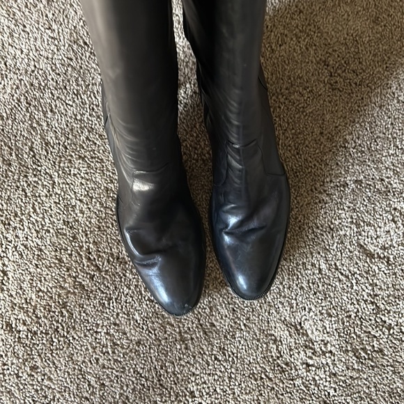BCBG MaxAzria knee high high heel boots. Size 8/38 - Picture 4 of 11